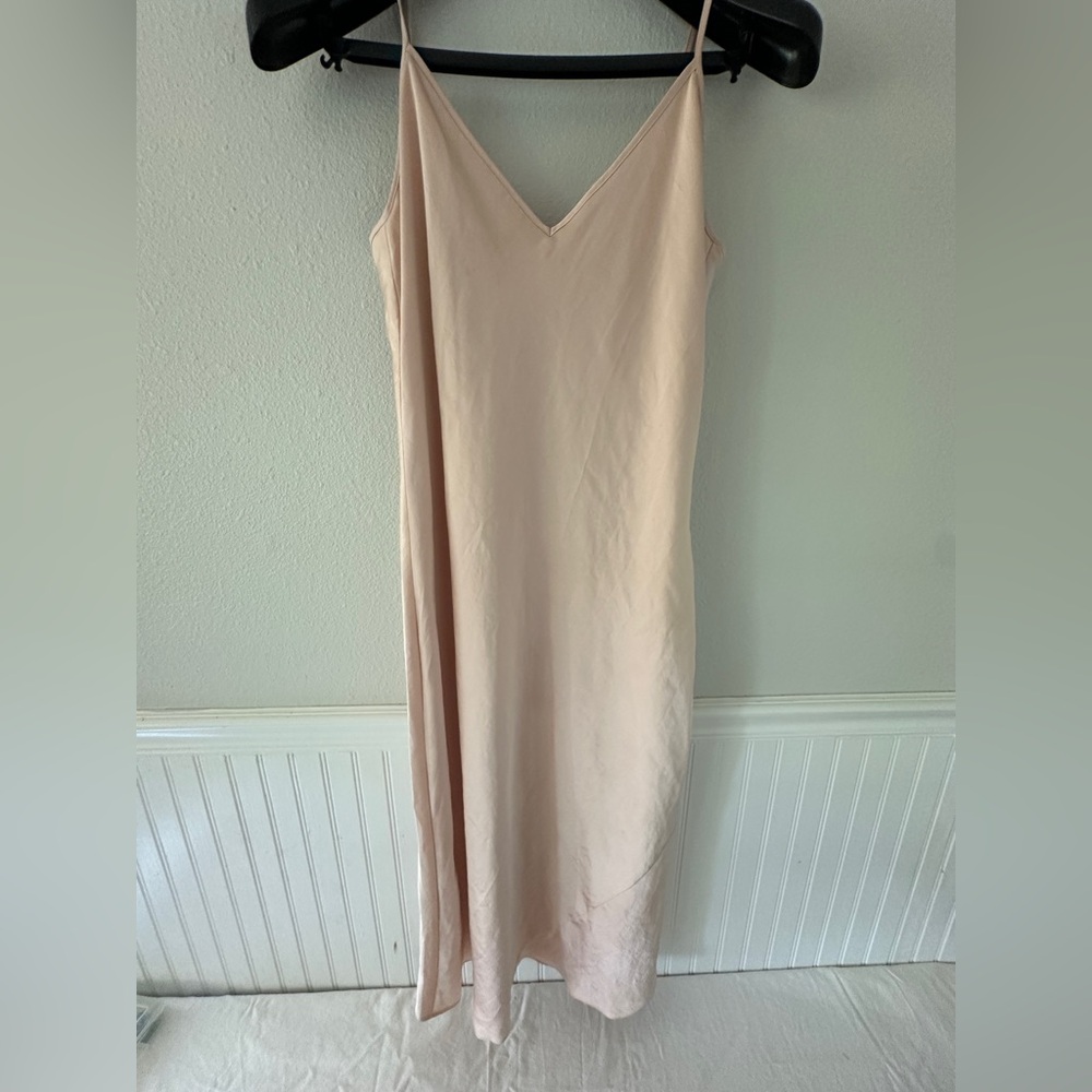 NWOT Wilfred by Aritzia Blush Slip Dress with Spaghetti Strap SZ: MD